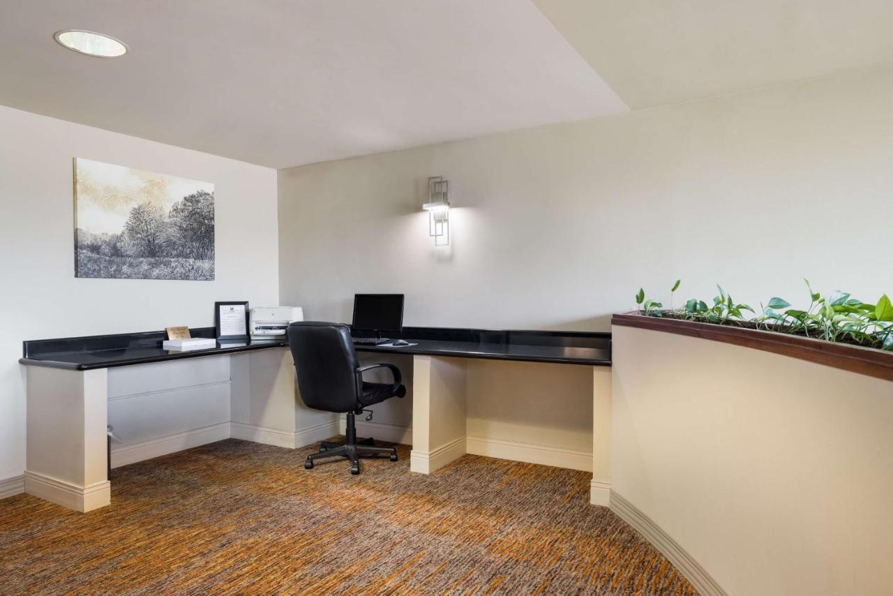 Best Western Grand Victorian Inn Sayre Bagian luar foto